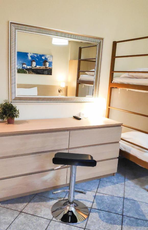 Jimmy'S Rooms Nea Potidea Bagian luar foto