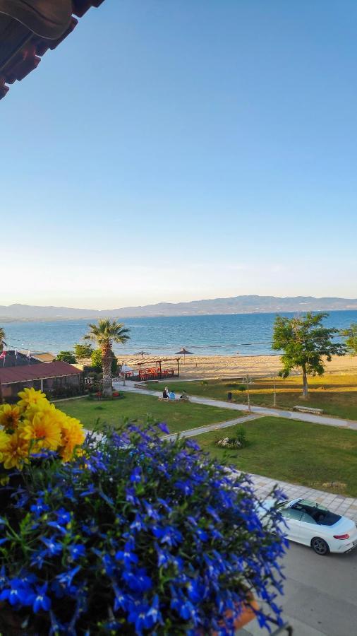 Jimmy'S Rooms Nea Potidea Bagian luar foto