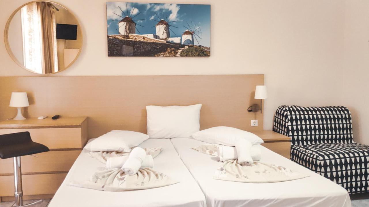 Jimmy'S Rooms Nea Potidea Bagian luar foto