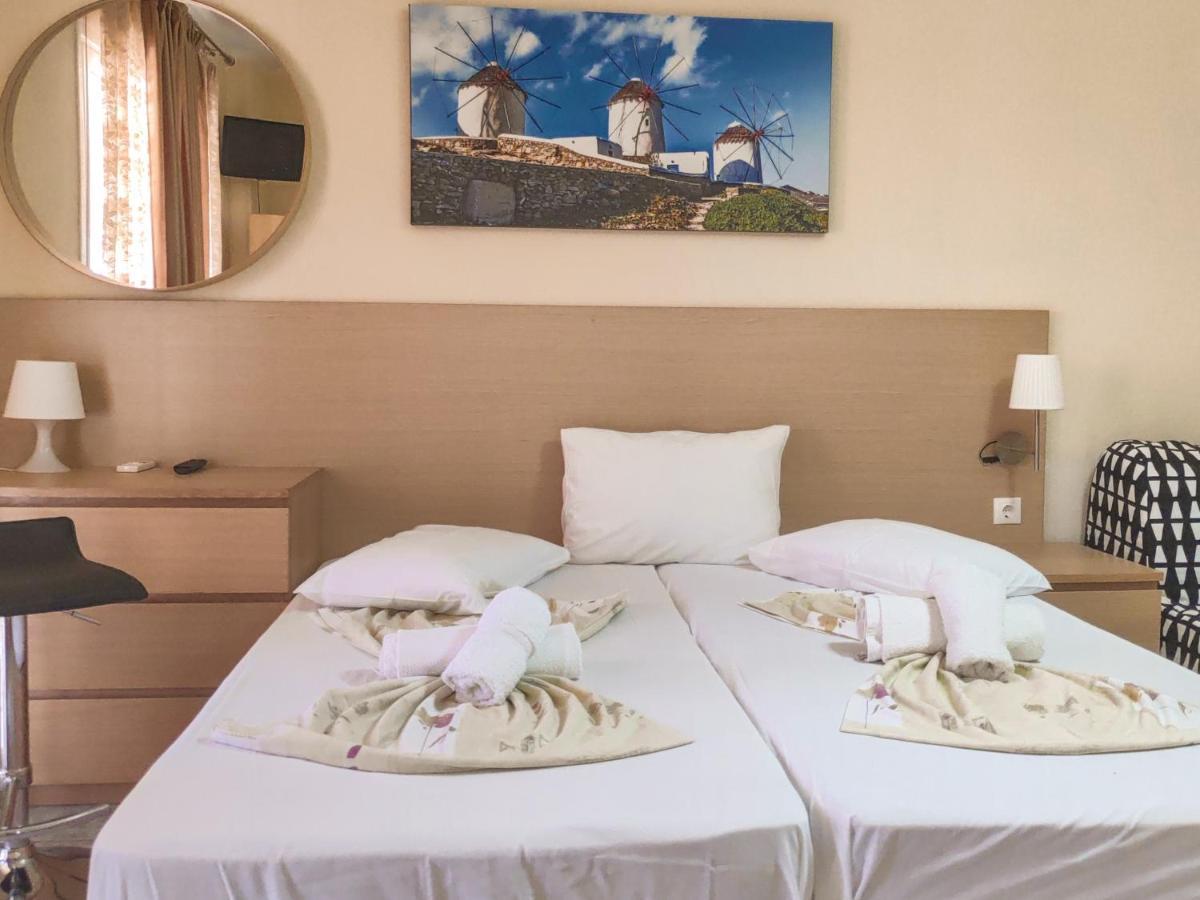 Jimmy'S Rooms Nea Potidea Bagian luar foto