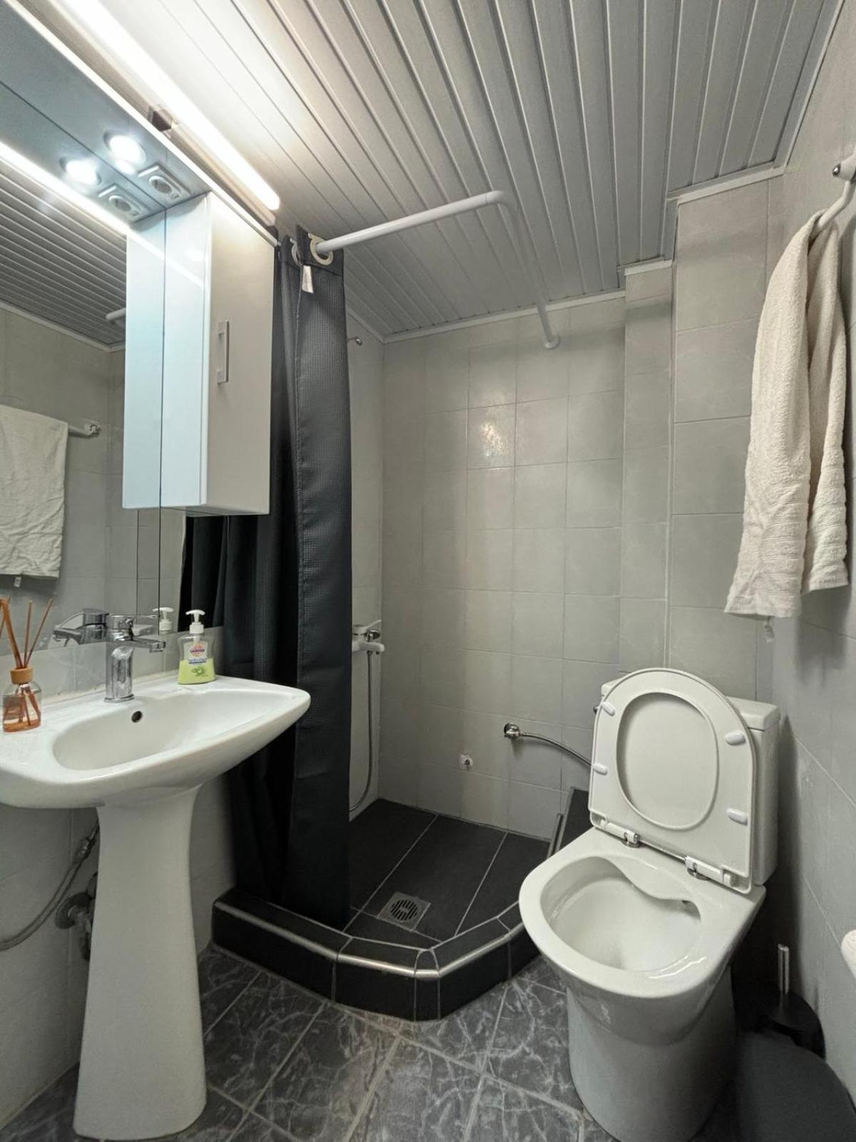 Jimmy'S Rooms Nea Potidea Bagian luar foto